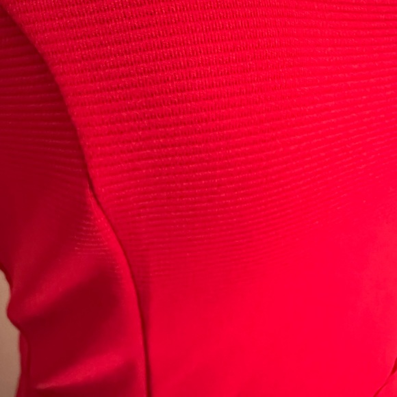 Red Dress - Picture 4 of 4